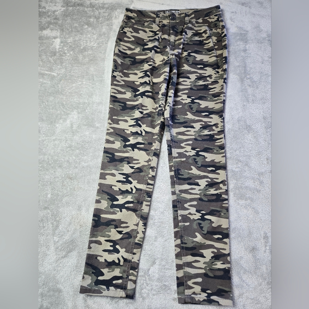 NOBO High Rise Skinny Camouflage Pants Size 11 Juniors